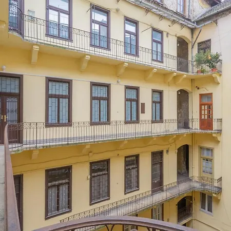 Apartment Riverside Budapest